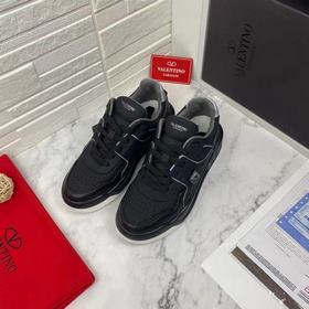 VALENTINO (Валентино) 2023 новейшие модели с подиума, идентичные 