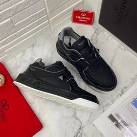 VALENTINO (Валентино) 2023 новейшие модели с подиума, идентичные 