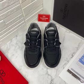 VALENTINO (Валентино) 2023 новейшие модели с подиума, идентичные 