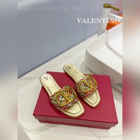 / Valentino  Новые тапочки  ◆ Материал： ручная работа, сплошная