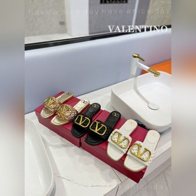 / Valentino  Новые тапочки  ◆ Материал： ручная работа, сплошная