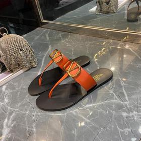 Классические сандалии Valentino, Очень удобные, лаконичные и элег