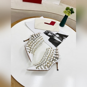 Valentino, высота каблука 8 см, изготовлен из кожи высшего качест