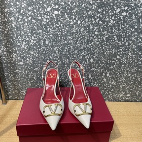 Новейшие модели Valentino в магазине [Праздник] [Праздник] Класси