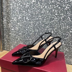 Новейшие модели Valentino в магазине [Праздник] [Праздник] Класси