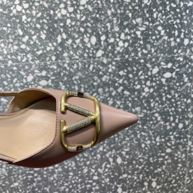 Новейшие модели Valentino в магазине [Праздник] [Праздник] Класси