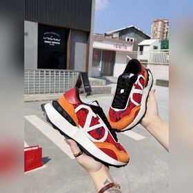 [С уважением] [Сердце] [Сердце] Valentino Lacerunner Спортивные к