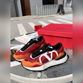 [С уважением] [Сердце] [Сердце] Valentino Lacerunner Спортивные к