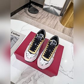 [С уважением] [Сердце] [Сердце] Valentino Lacerunner Кроссовкиз к