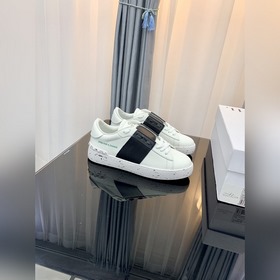 VALENTINO Спортивные кроссовки 21ss Новая модель с буквенным лого