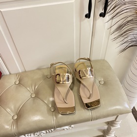 Новая коллекция весна-лето 2023 от Valentino. Новый дизайн очков,