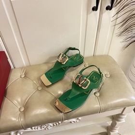 Новая коллекция весна-лето 2023 от Valentino. Новый дизайн очков,