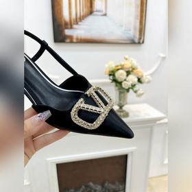 Valentino Новые женские сандалии на весну-лето 2023 года в 8 цвет