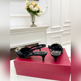 Valentino Новые женские сандалии на весну-лето 2023 года в 8 цвет