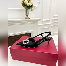 Valentino Новые женские сандалии на весну-лето 2023 года в 8 цвет