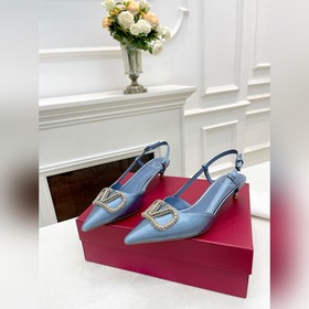 Valentino Новые женские сандалии на весну-лето 2023 года в 8 цвет