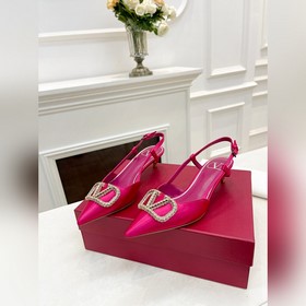 Valentino Новые женские сандалии на весну-лето 2023 года в 8 цвет