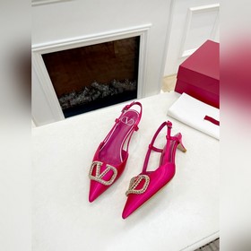 Valentino Новые женские сандалии на весну-лето 2023 года в 8 цвет