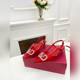 Valentino Новые женские сандалии на весну-лето 2023 года в 8 цвет