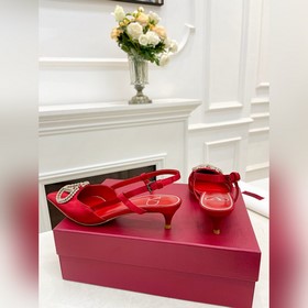 Valentino Новые женские сандалии на весну-лето 2023 года в 8 цвет