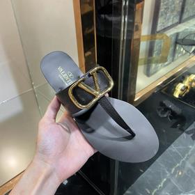 Классические сандалии Valentino, Очень удобные, простые и элегант
