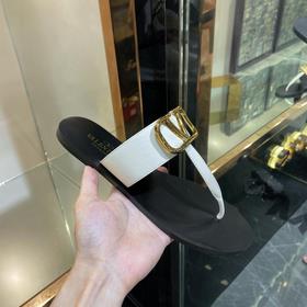 Классические сандалии Valentino, Очень удобные, простые и элегант