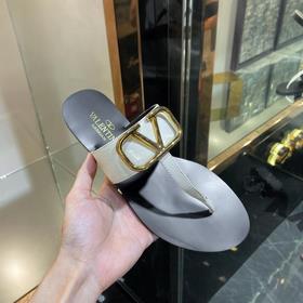 Классические сандалии Valentino, Очень удобные, простые и элегант