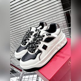 Valentino Out Stud Valentino спортивные кроссовки 2023 новейшая м