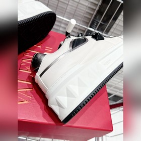 Valentino Out Stud Valentino спортивные кроссовки 2023 новейшая м