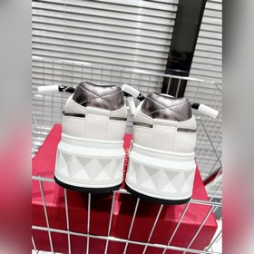 Valentino Out Stud Valentino спортивные кроссовки 2023 новейшая м