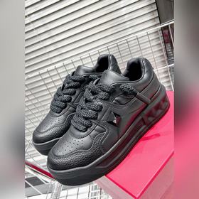 Valentino Out Stud Valentino спортивные кроссовки 2023 новейшая м