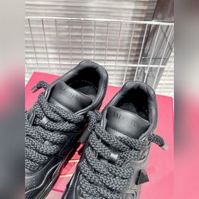 Valentino Out Stud Valentino спортивные кроссовки 2023 новейшая м