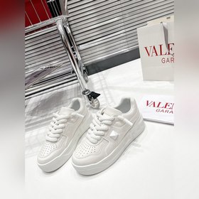Valentino Out Stud Valentino спортивные кроссовки 2023 новейшая м