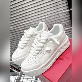 Valentino Out Stud Valentino спортивные кроссовки 2023 новейшая м