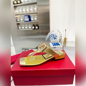 Новая модель Valentino весны 2023 года, кожа, подкладка из овечье
