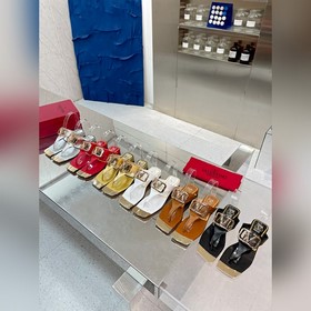 Новая модель Valentino весны 2023 года, кожа бычка, подкладка из