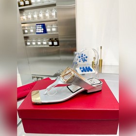Новая модель Valentino весны 2023 года, кожа бычка, подкладка из