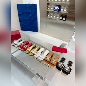 Новая модель Valentino весны 2023 года, кожаный верх, меховая под