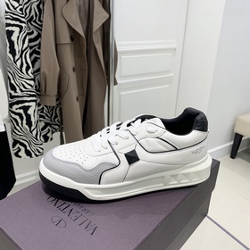 Valentino комбинированные кроссовки, версия высшего качества! Мод