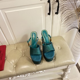 Серия VALENTINO от Valentino, новинка, представленная в финале по
