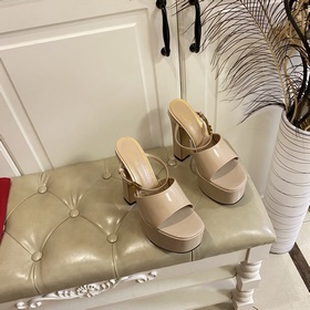 Серия VALENTINO от Valentino, новинка, представленная в финале по