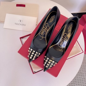 Valentino VT новейшая коллекция. Уникальные инновационные туфли н