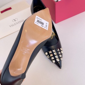 Valentino VT новейшая коллекция. Уникальные инновационные туфли н