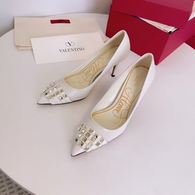 Valentino VT новейшая коллекция. Уникальные инновационные туфли н