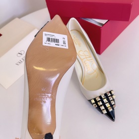 Valentino VT новейшая коллекция. Уникальные инновационные туфли н