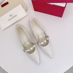 Новые сандалии Valentino VT из последней коллекции. Высочайшее ка