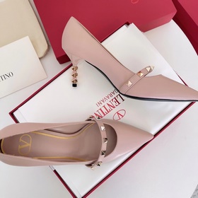 Новые сандалии Valentino VT из последней коллекции. Высочайшее ка