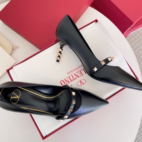 Новые сандалии Valentino VT из последней коллекции. Высочайшее ка