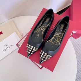 Valentino VT новейшая коллекция. Уникальные инновационные туфли н