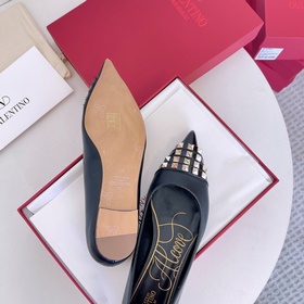 Valentino VT новейшая коллекция. Уникальные инновационные туфли н